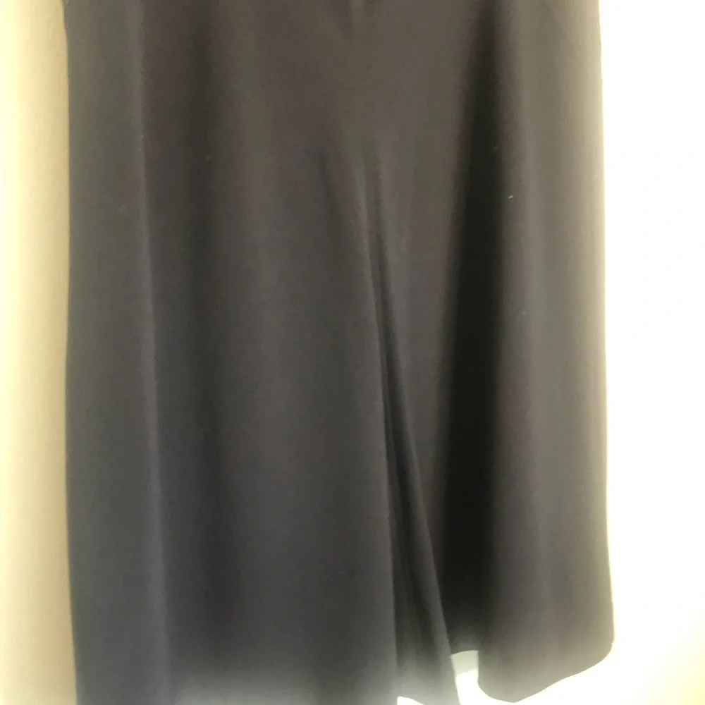 Worthington Skirt size 10 black, 28” L New w tag